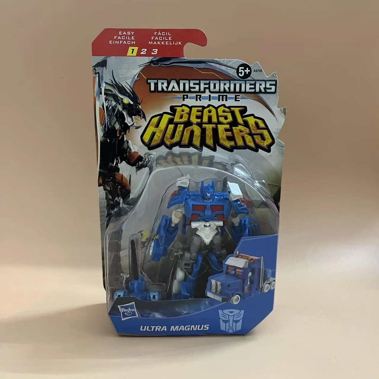 

On Sale Hasbro Transformers Toys OP Commander Ironhide Ultra Magnus Bulkhead Megatron Autobots Model Anime Action Figures Robot