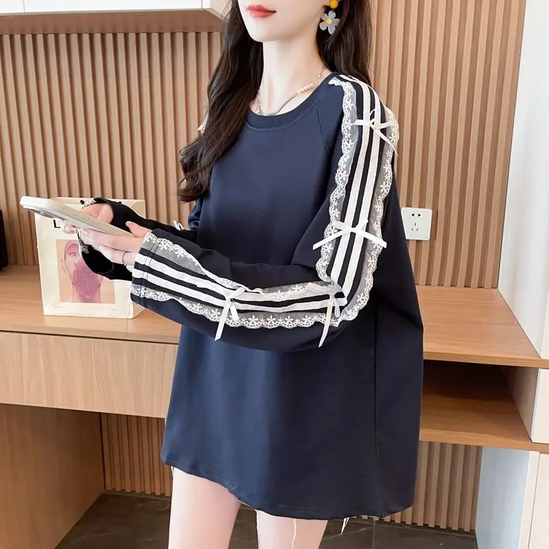 

Women's Long Sleeve Versatile Top Autumn Casual Loose-fit T-shirt Lace Edge And Stripes Bow Long Sleeves Crew Neck Top