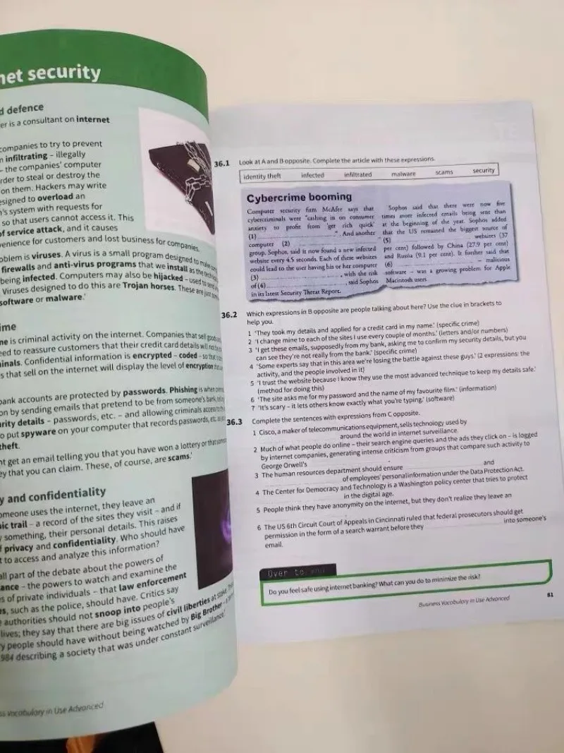 3 książki Cambridge słownictwo angielskie kolorowy nadruk angielskie w użyciu kolokacji/idiomów/czasowników frazowych