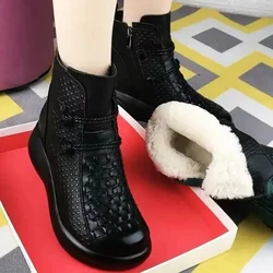 Women's Round Toe Short Boots Autumn Winter Soft Sole Plush Ethnic Style Retro Thick Bottom Round Head Solid Color Shoes