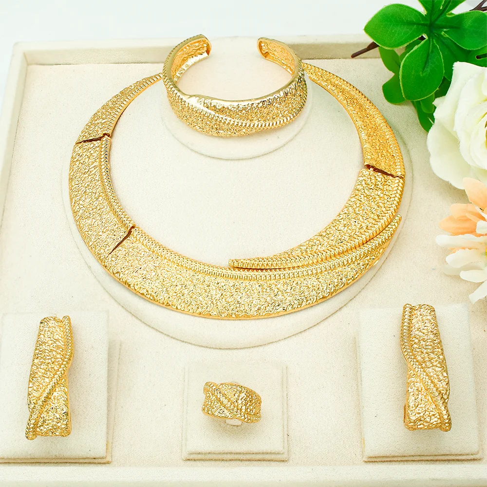 Hot Selling Italian 18K Gold Plated Jewelry Women's Wedding Party Banquet Necklace Set Light Weight Bold Jewelry Sets