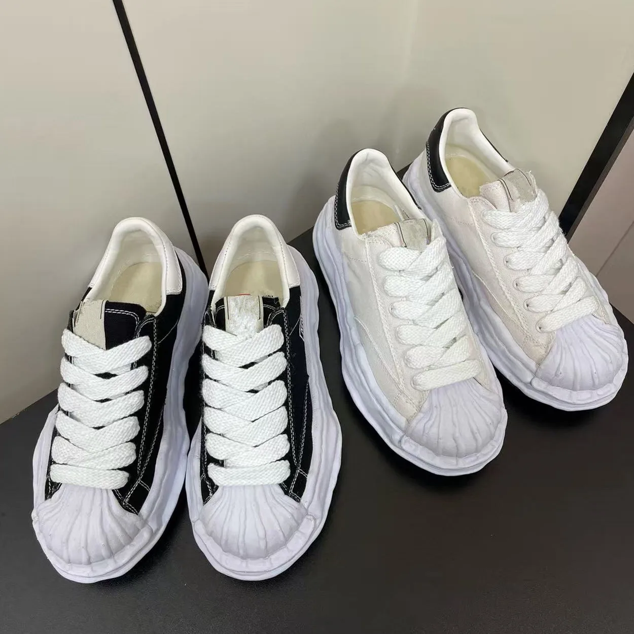 

Black Thick soled Board Shoes for Men 2026 New Spring Versatile Single Shoes for Men's Sports and Leisure Canvas Shoes