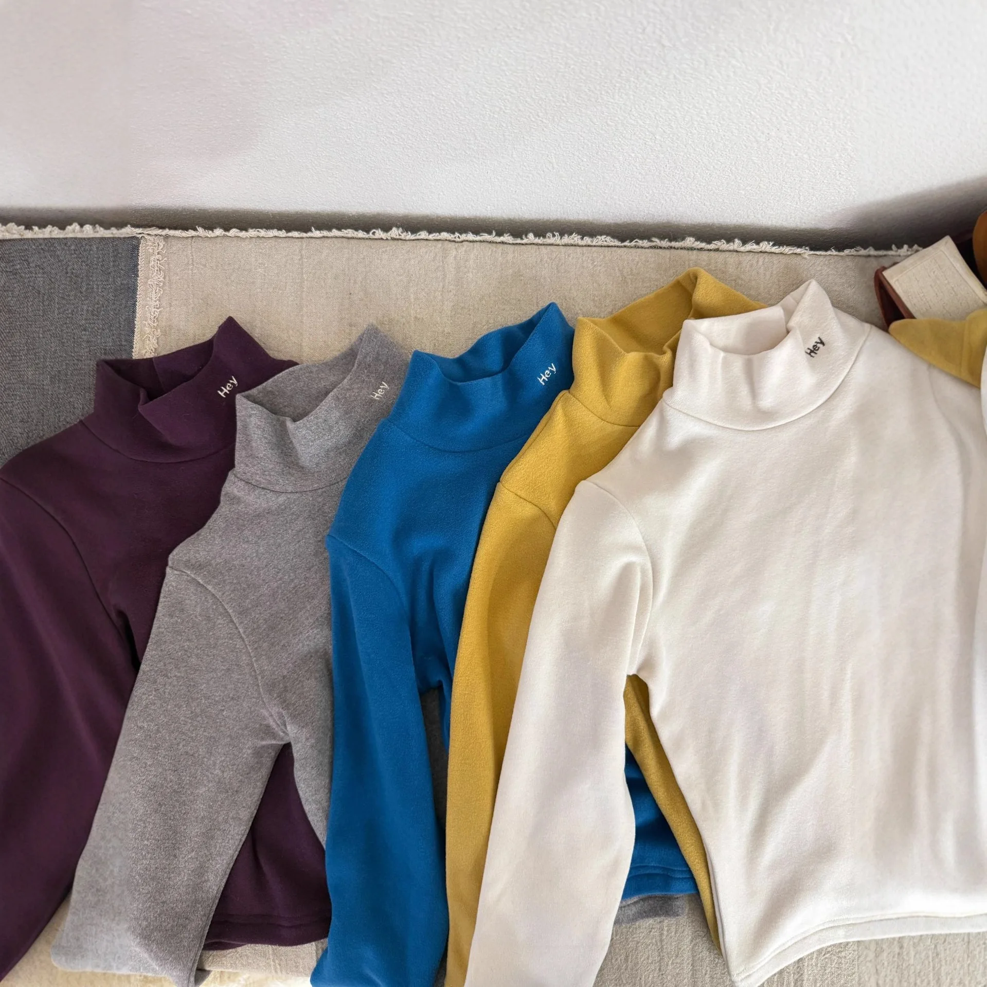 

Футболка для маленьких девочек, новая зимняя утепленная теплая рубашка с буквенным воротником для маленьких девочек, полуводолазка, детская майка для девочек