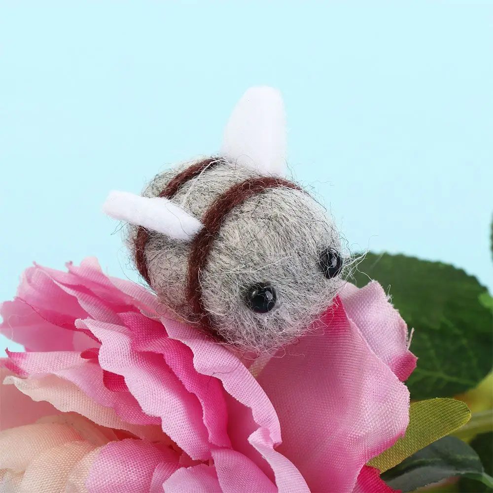 귀여운 양모 펠트 장난감 공예 범블비 장식 플러시 공 장식 파티 베이비 샤워 아기방