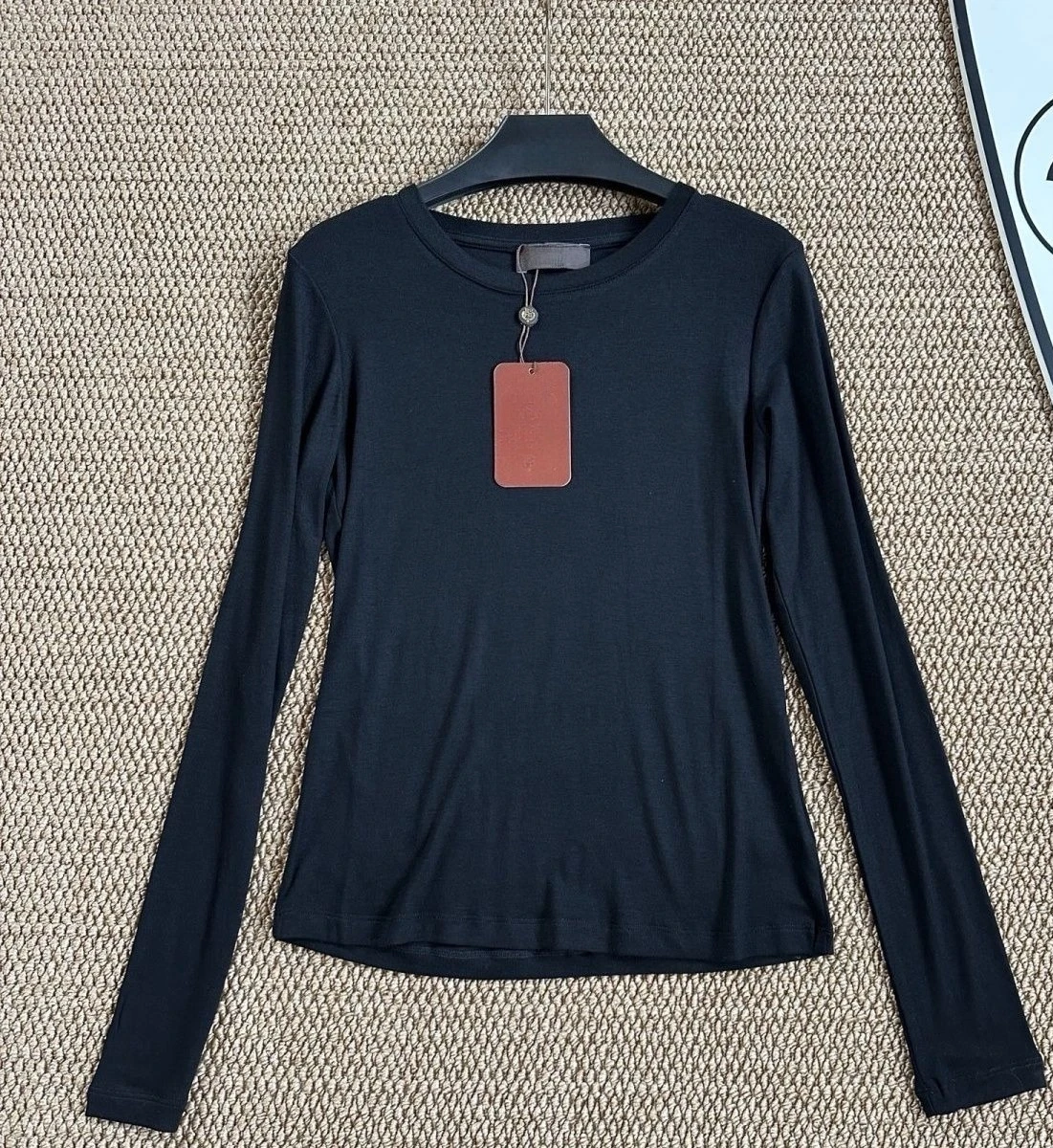 2025 Letter Embroidered Crew Neck T-shirt New Bottom Thin Top Casual Slim Thin Versatile and Comfortable