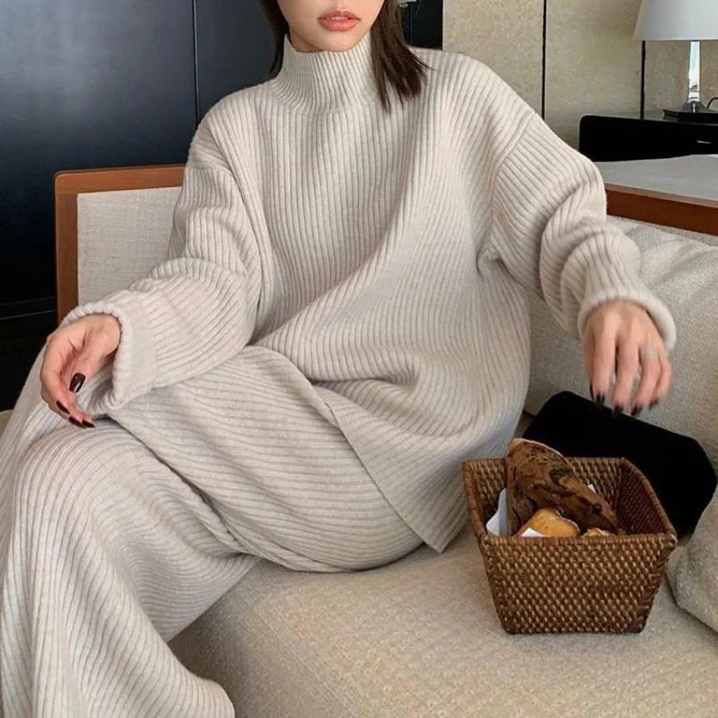 

Корейский свободный повседневный вязаный костюм, женский зимний костюм, новый однотонный свитер с длинными рукавами и воротником-стойкой + брюки на эластичной талии на шнуровке, комплект из 2 предметов