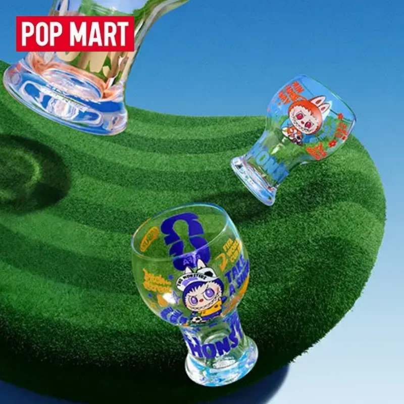 

POPMART Labubu The Monsters FIFA Series: Стеклянная кружка-сюрприз, коллекционная фигурка, аниме-персонаж, игрушка-сюрприз в закрытой упаковке, мистери-бокс