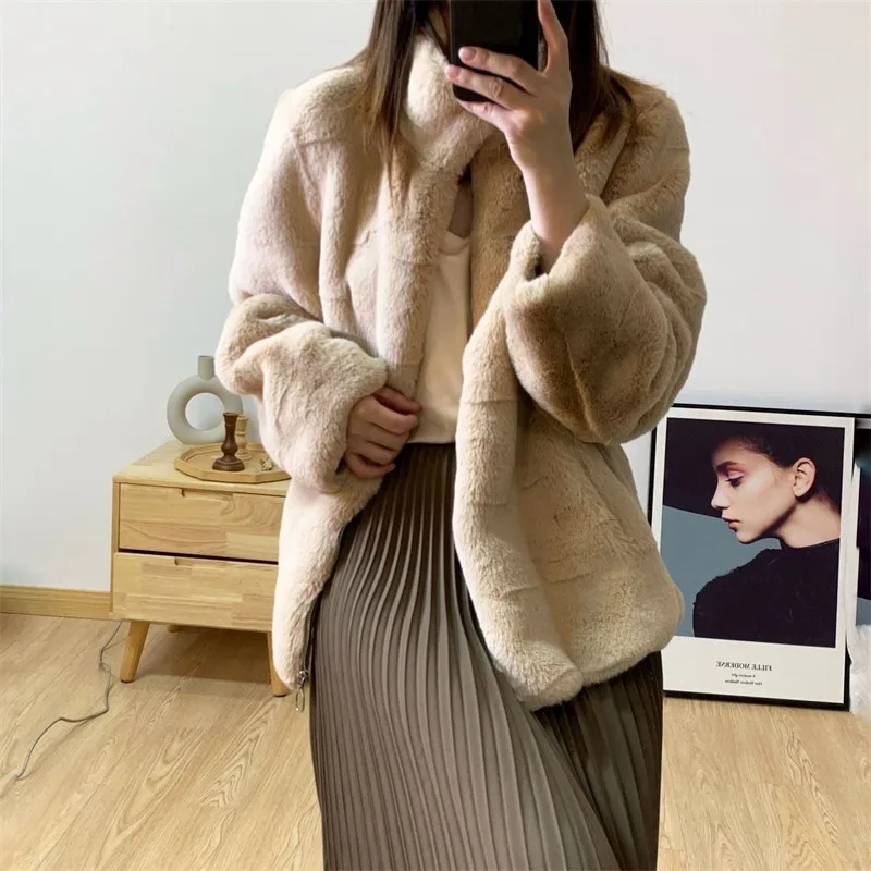 

Faux Mink Wool Fur Coat Short Wool Female Jacket Chunky Outerwear Overcoat Woman Fake Furs Fashion Casual Loose Zipper Pocket