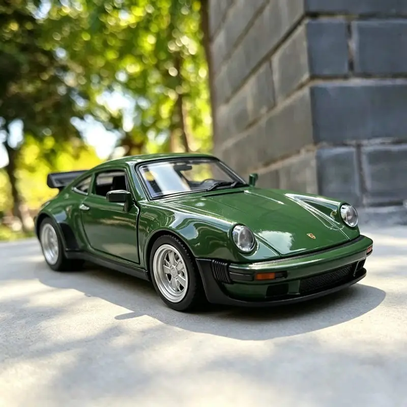 1:36 Porsche 911 Turbo 3.0 930 Alloy Sports Coupe Car Model Diecasts Metal Classic Retro Vehicles Car Model Simulation Kids Gift