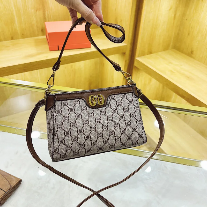 Premium, European and American retro printed small square bags, versatile shoulder messenger bags, underarm bags, trendy.