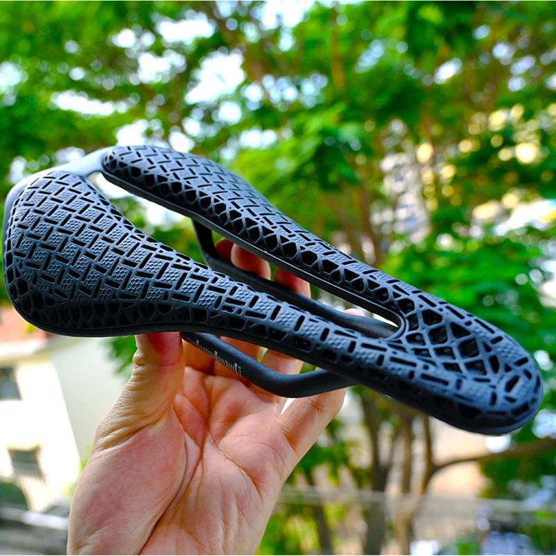 

GOLDIX T68 3D Printing Road bike Saddle Ultralight Carbon Fiber Base Plate and Track TPU Printing Obverse / EVA Leather Options