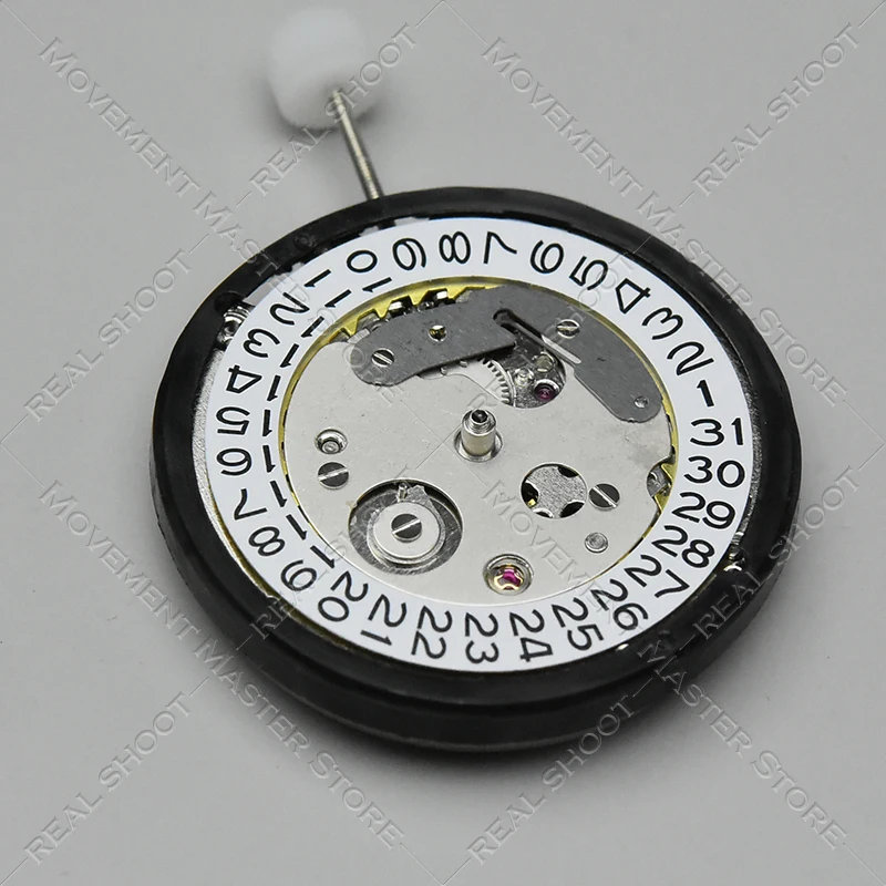 تحل حركة الساعة NH35A الصينية محل الحركة الميكانيكية NH35 ذاتية الملء لليابان مع التقويم