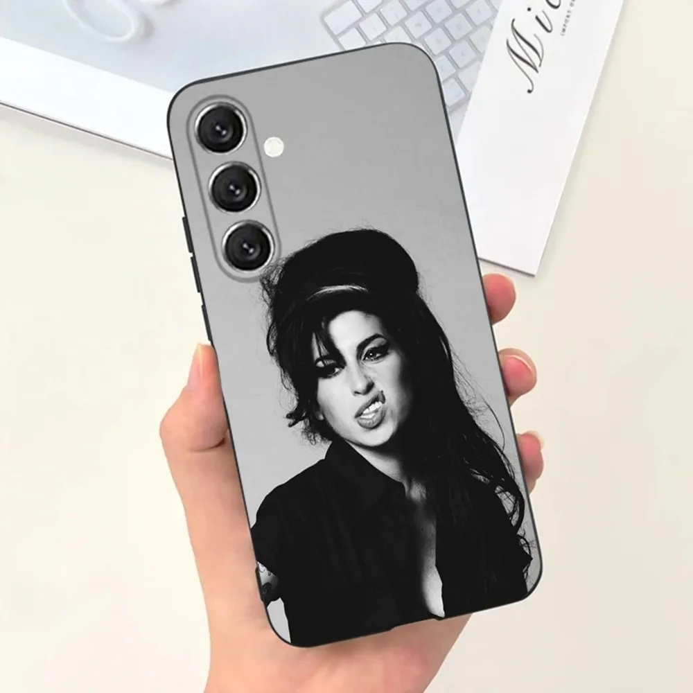 Casing Ponsel Amy Winehouse untuk Samsung S25,S24,S21,S22,S23,S30,Ultra,S20,Plus,Fe,Lite,Note,10,9,5G Sampul Hitam
