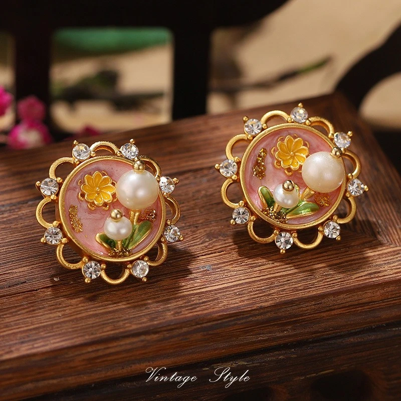 

Baroque Pearl Earrings, French Vintage Oil Painting x New Chinese Style, Elegant Temperament Stud Earrings for Women