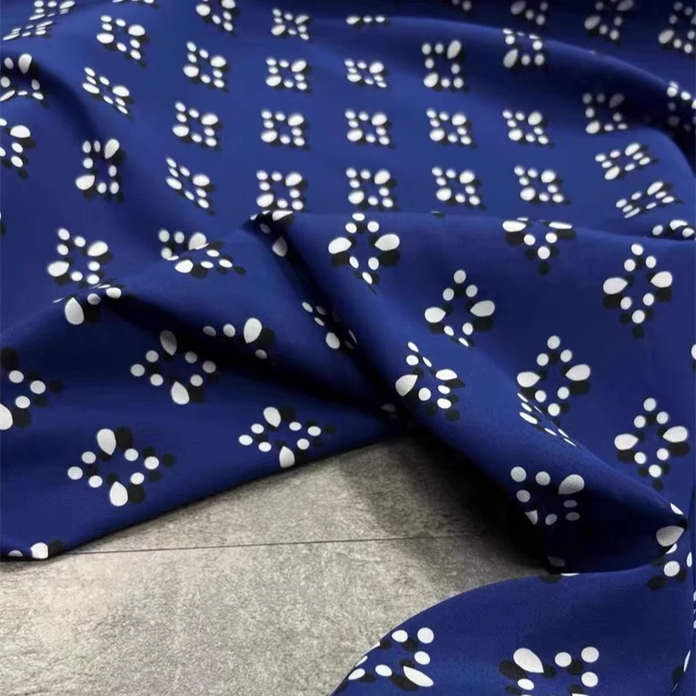 140CM Wide 18MM Silk Crepe de Chine Fabric with White Printed for Soft Comfortable Elastic Dress Shirt Pajamas Scraft R2380 view 3
