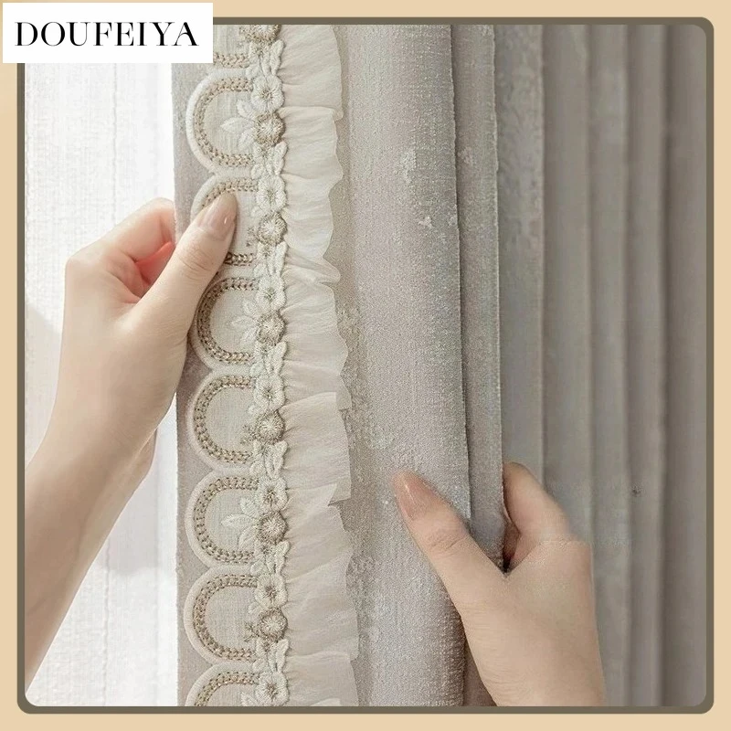 

French Style Vintage Medieval Luxury Curtains for Living Dining Room Bedroom Blackout New Lace Cloth Thickened Velvet Window