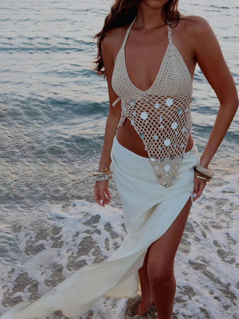 بلوزة نسائية مثيرة بتصميم مفرغ وترتر، مثالية للعطلات الشاطئية، بدون أكمام وبدون أكتاف، بتصميم V-ne، أنيقة لفصل الصيف.