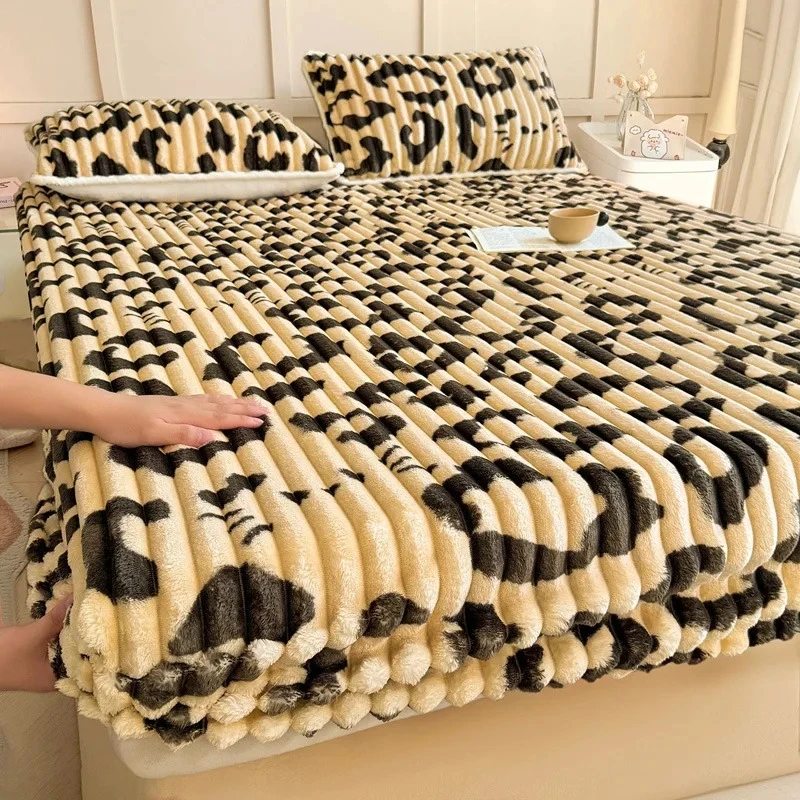 Elastic Autumn Winter Thicken Fitted Sheet Rabbit Plush Warm Comfortable Bed Cover Fully Wrapped Printed Mattress Cover Home