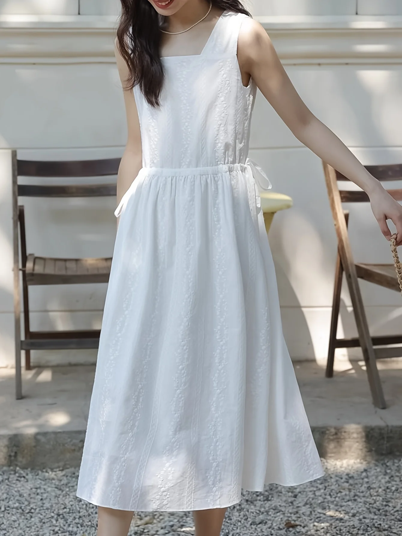 Korean version of patterned square neck vest dress for women in summer with drawstring waistband white long skirt