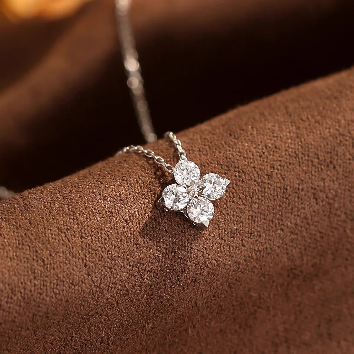 TBCYD 3MM 0.4cttw D Color Clover Necklace Pendants For Women S925 Silver 18K Gold Plated Neck Chain Classic Fine Jewelry Gifts