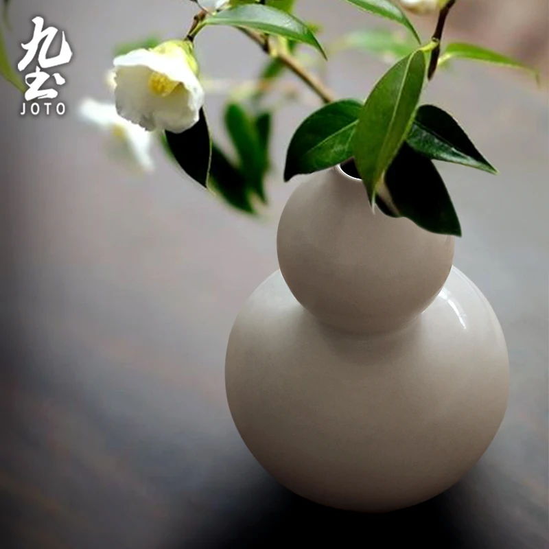 

JOTO Smooth and flat comfortable to the touch Handmade Vintage Zen Gourd Vase DER0098