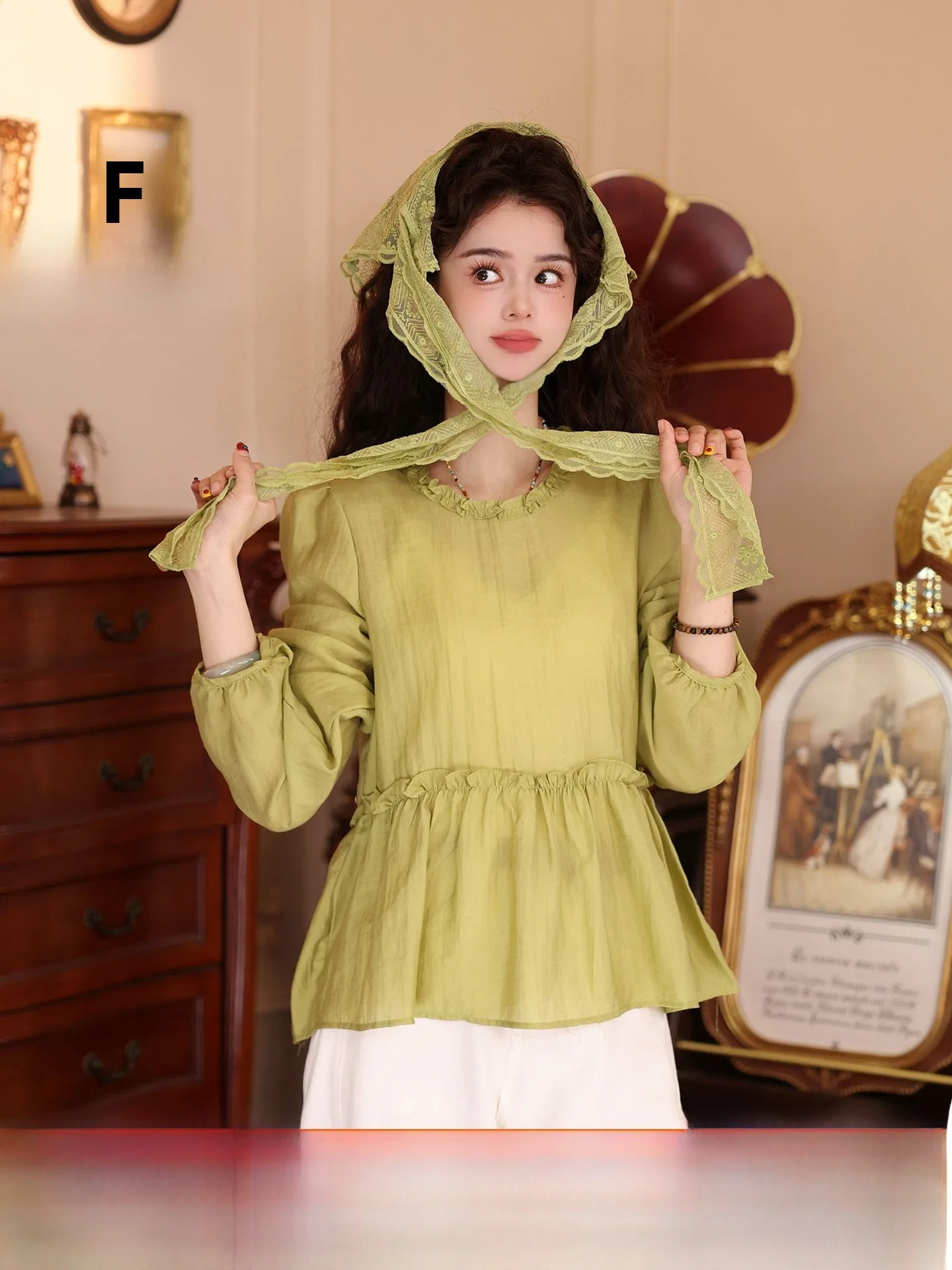 

Chen Jiajie Early Spring Shirt Women's Style New 2026 Elastic Waistband Collarless Pullover Floral Versatile Top