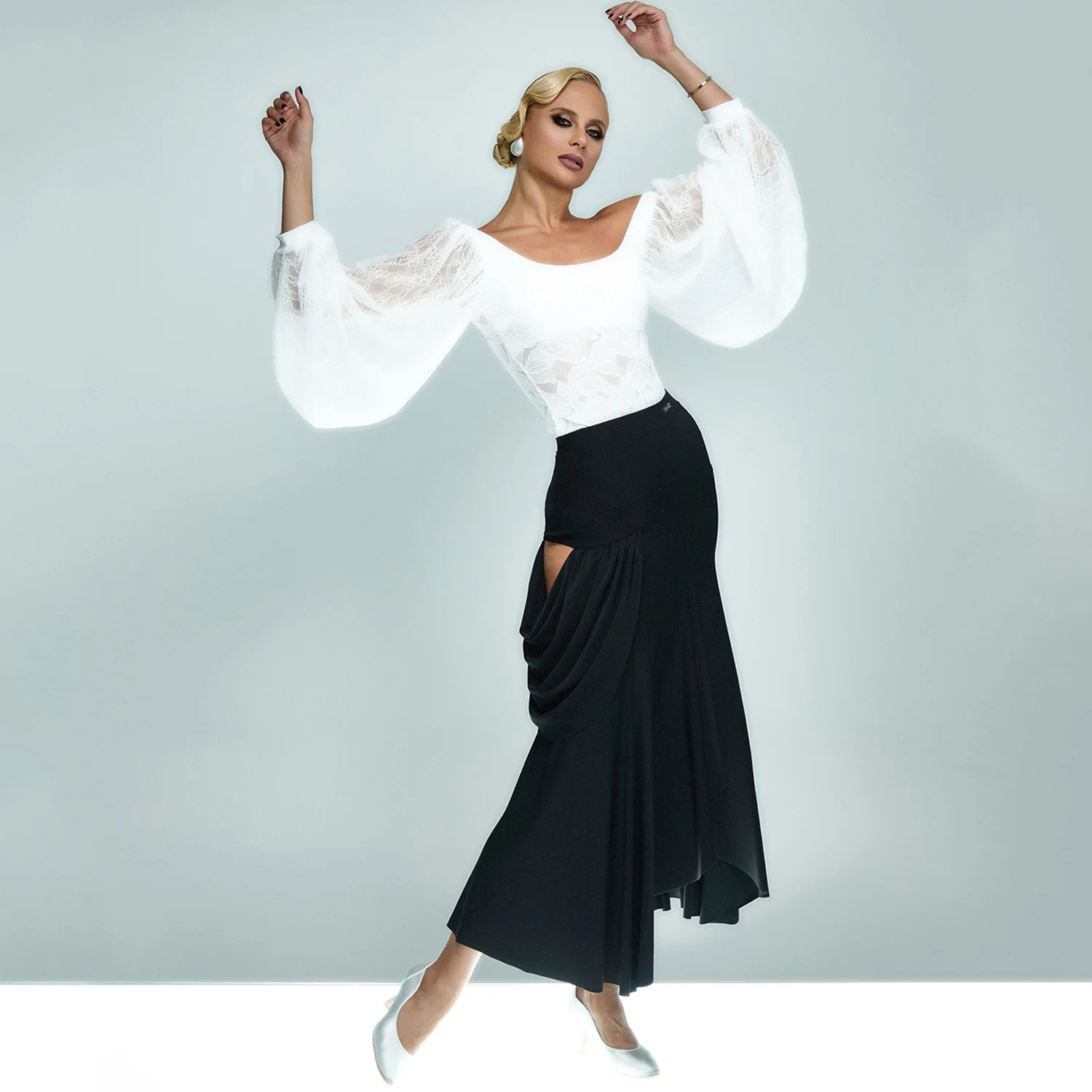 Damskie stroje do tańca towarzyskiego na rok 2025, bluzki z koronką z odkrytymi ramionami, rękawy typu latarnia, body, strój do walca, na występy i zawody taneczne 24083