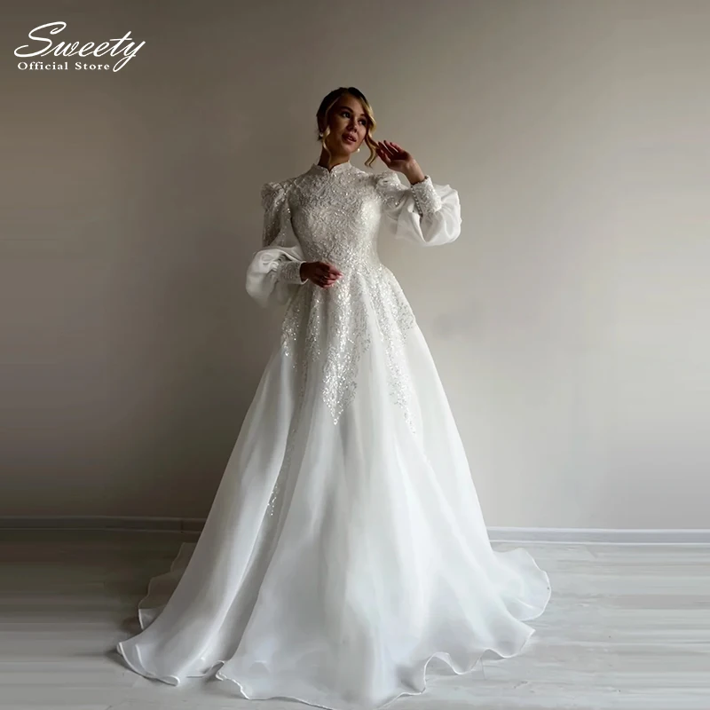 Luxurious A-Line Wedding Dressbead With Embroidery Ball Gown Strapless Full Sleeve Feather Bridal Vestido De Novia Customized
