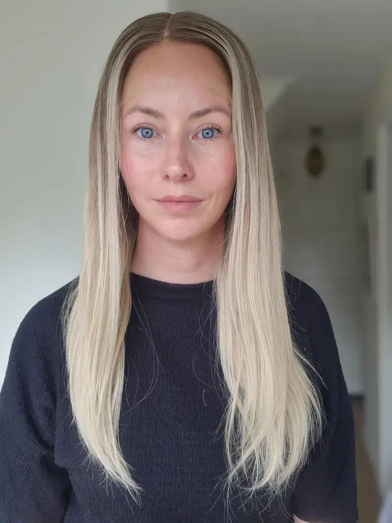 باروكات عالية الكثافة 13x4 أومبير أشقر فاتح باروكة أمامية من الدانتيل شعر مستعار طبيعي منزوع مسبقًا شعر مستعار اصطناعي مستقيم مقاوم للحرارة 26"