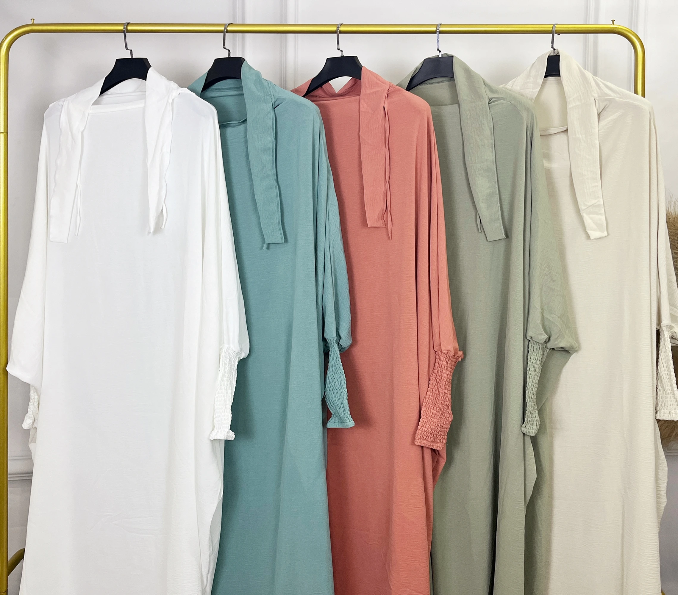 Muslim women\'s plain robe solid color ice silk wrinkled lantern sleeve women\'s robe loose one size dress