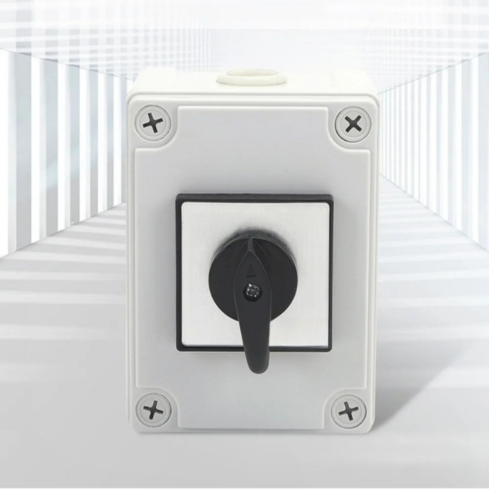 LW12-16 Cam Operated Changeover Switch with Sealed Enclosure for AC380V and DC220V Applications 500V Insulation Voltage Rating