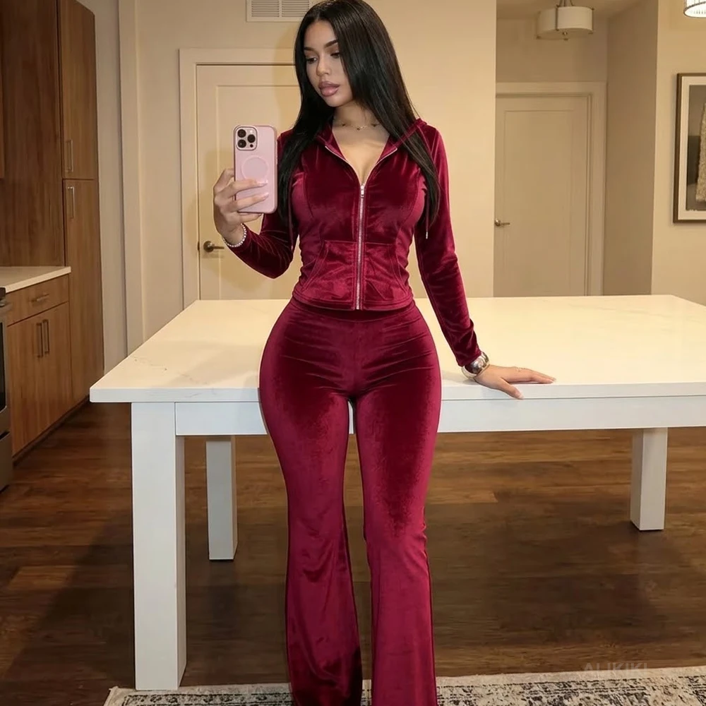 2Pcs Velvet Lounge Set Velour Pajamas Hooded Jogging Sets Wide Leg Tracksuit Airport Travel Outfits for Women
