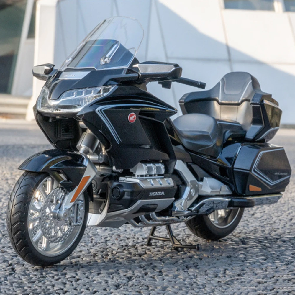 

1:11 Honda Gold Wing GL800 2021 Alloy Diecast Motorcycle Miniature Model Toy Front Wheel Steering Sound Light Vehices Boys' Toys