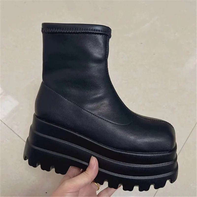 Spot 2023 Autumn and Winter New European and American Matsuke Thick Sole Short Boots for Women Size 43 Square Head