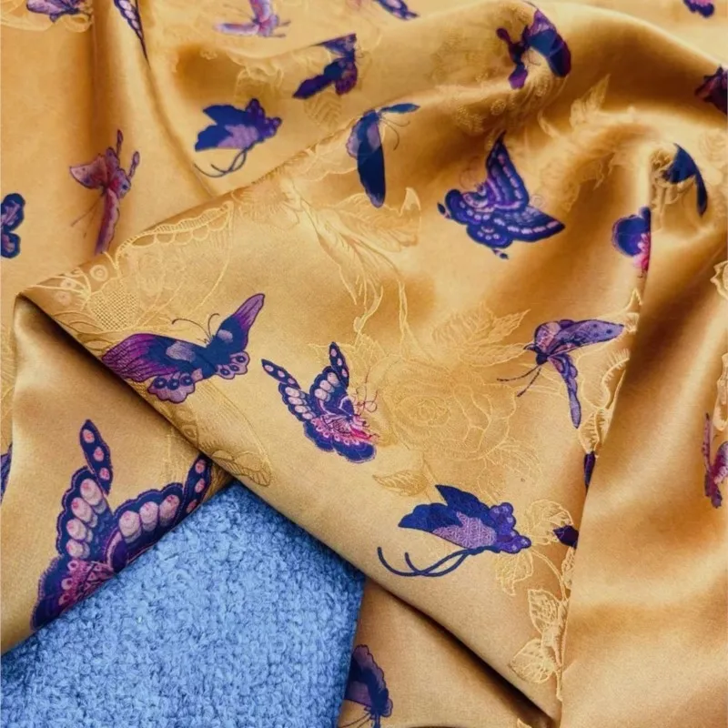 ผ้าชุดกี่เพ้าสไตล์จีนใหม่และ Hanfu เป็นผ้ากอซคล้ายเมฆผ้าไหม 100%