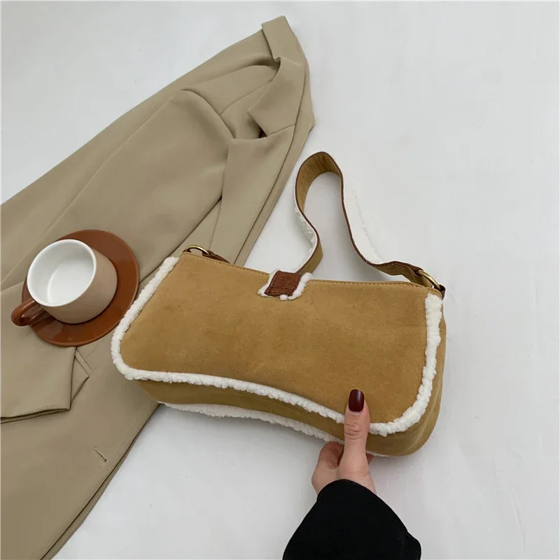 Torba na ramię 2024 New Winter High-value Retro Fur Suede Splicing Niche Lamb Wool Wszechstronna pluszowa torba Cien Bolsos Para Llevar