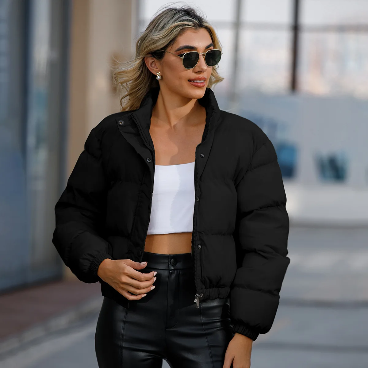 Piumino invernale da donna Cappotti Parka Caldo corto Abbigliamento donna Piumini imbottiti in cotone Cappotto capispalla casual allentato HWY376