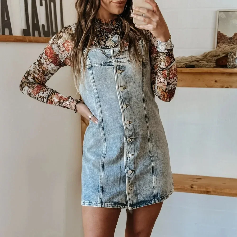 

Fashionable and Slim-fit Single-breasted Denim Halter Dress, Women's New Spring Summer Fashionable Casual Solid Color Mini Dress