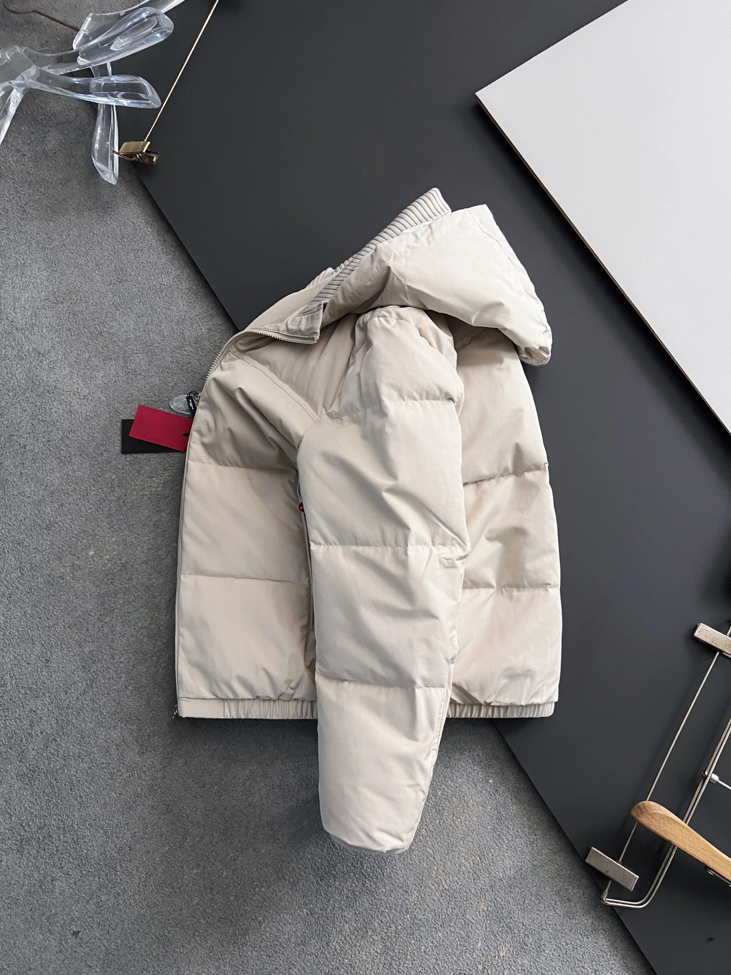 

SIJITONGDA2025 мужской осенне-зимний модный пуховик оригинального цвета из чистого хлопка со съемной шапкой на молнии, размер M-3XL