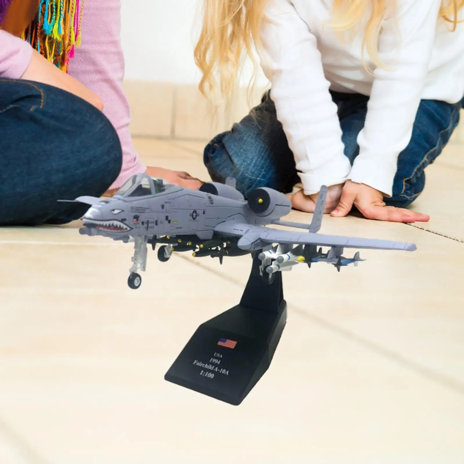 

1/100 A10 Attack Plane Diecast Alloy Aircraft Toy for Gift Party Favor Boys