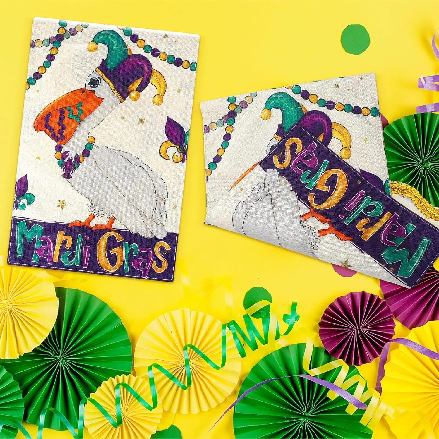 Pelican Mardi Gras Garden Flag Double Sided 12 x 18 Inch Small Decorative Burlap Vertical Holiday Party Masquerade Supplies  EEZ
