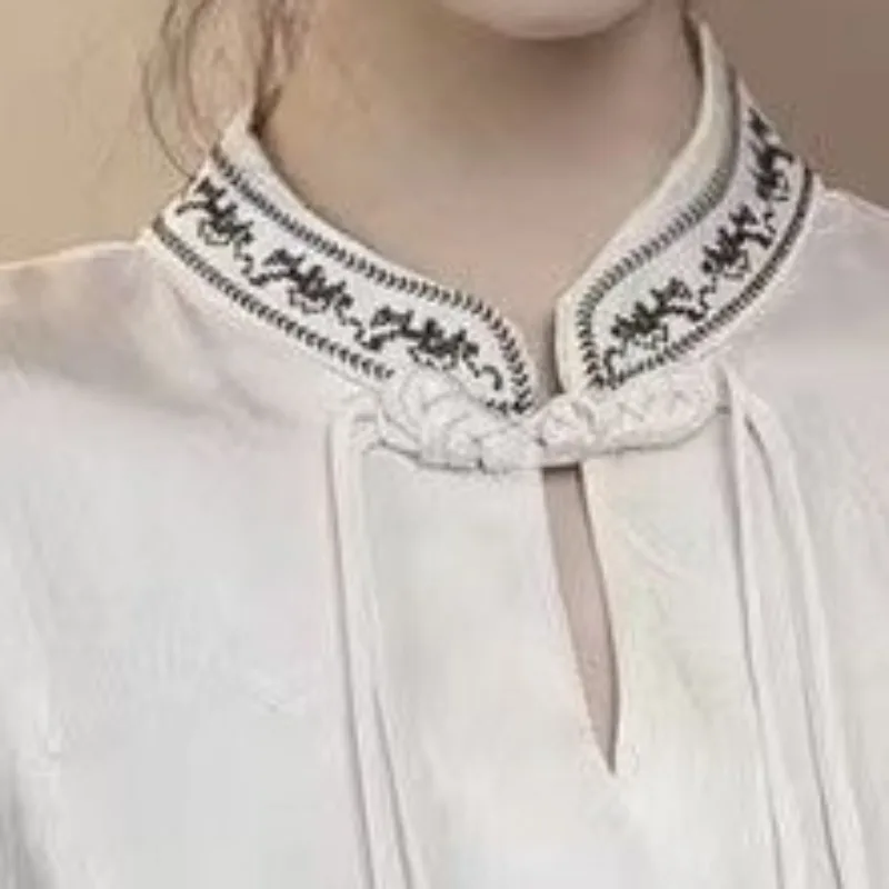 Round Necked Chinese Style Women\'s 2024 Spring and Autumn New Patchwork Embroidered Buckle Fashionable Casual Long Sleeved Shirt