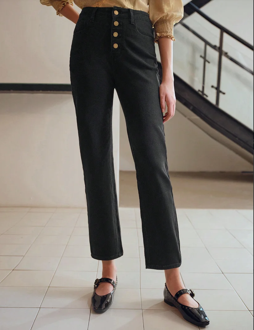 2026 French Retro High Waist Straight Leg Jeans Female Multiple Buttons Stretchy Denim Leg-Slimming All-Season Chic Trousers