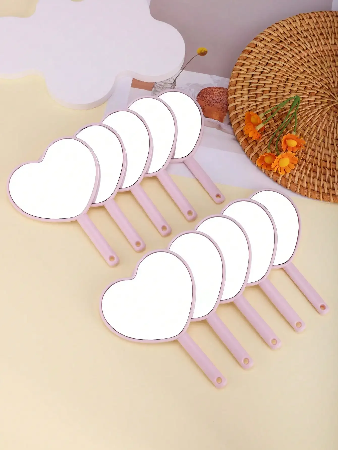 

1pc/5pcs/10pcs Handheld Heart-Shaped Makeup Mirror, Cute For Student Dorm,Cheap,Stocking Stuffers,Makeup,Makeup Tools,Cheap Stuff,Gifts,Gifts For Women,Christmas Gifts,Giveaways,Travel,Cheap Stuff,Travel Essential