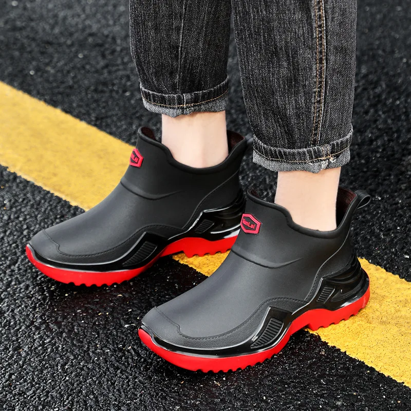 Men Rain Boots Thickened Waterproof Ankle Boots Unisex Slip-On Rubber Boots Fashion Men Shoes Non-slip PVC Material Water Shoes view 3