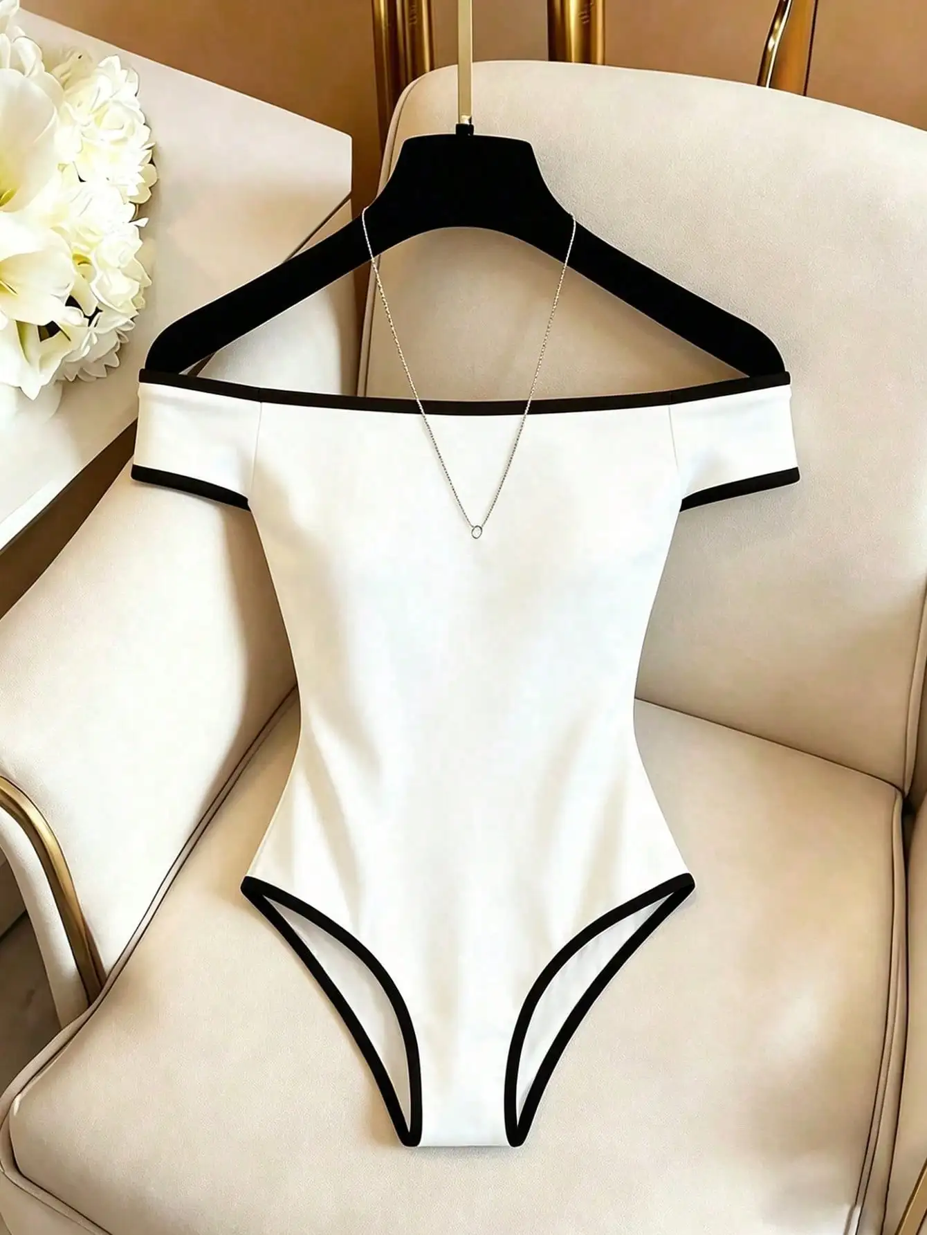 Women's Fitted Off-Shoulder Cami Bodysuit, All-Season Y2K One-Shoulder. Body-Hugging, Elegant, Versatile for Dates