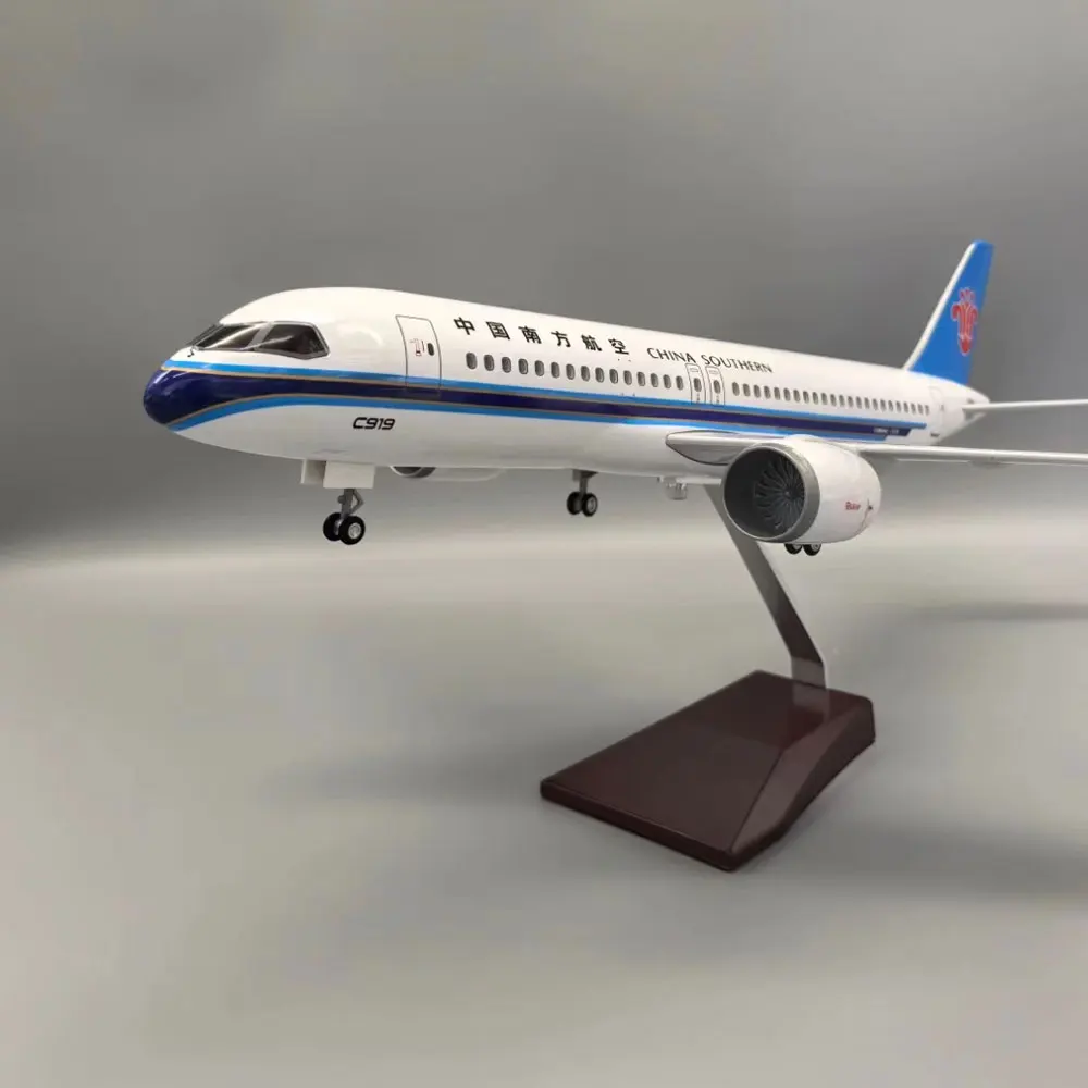 47CM Scale model table decorations C919 of China Southern Airlines Resin with LED Light(Touch or Sound Control) for Collection