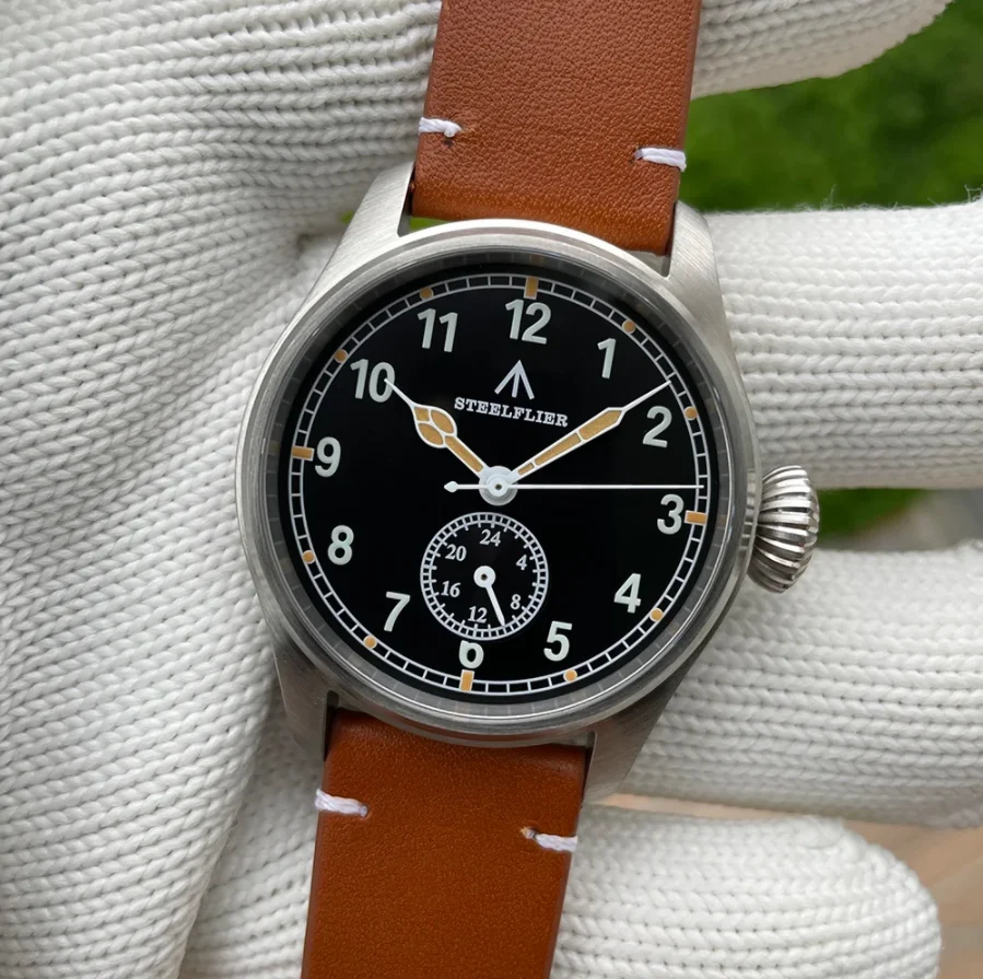 Steeldive Men Automatic Watch 39MM Pilot Mechanical Wristwatch 20ATM Waterproof Luminous Sapphire NH35 Small Second Dial