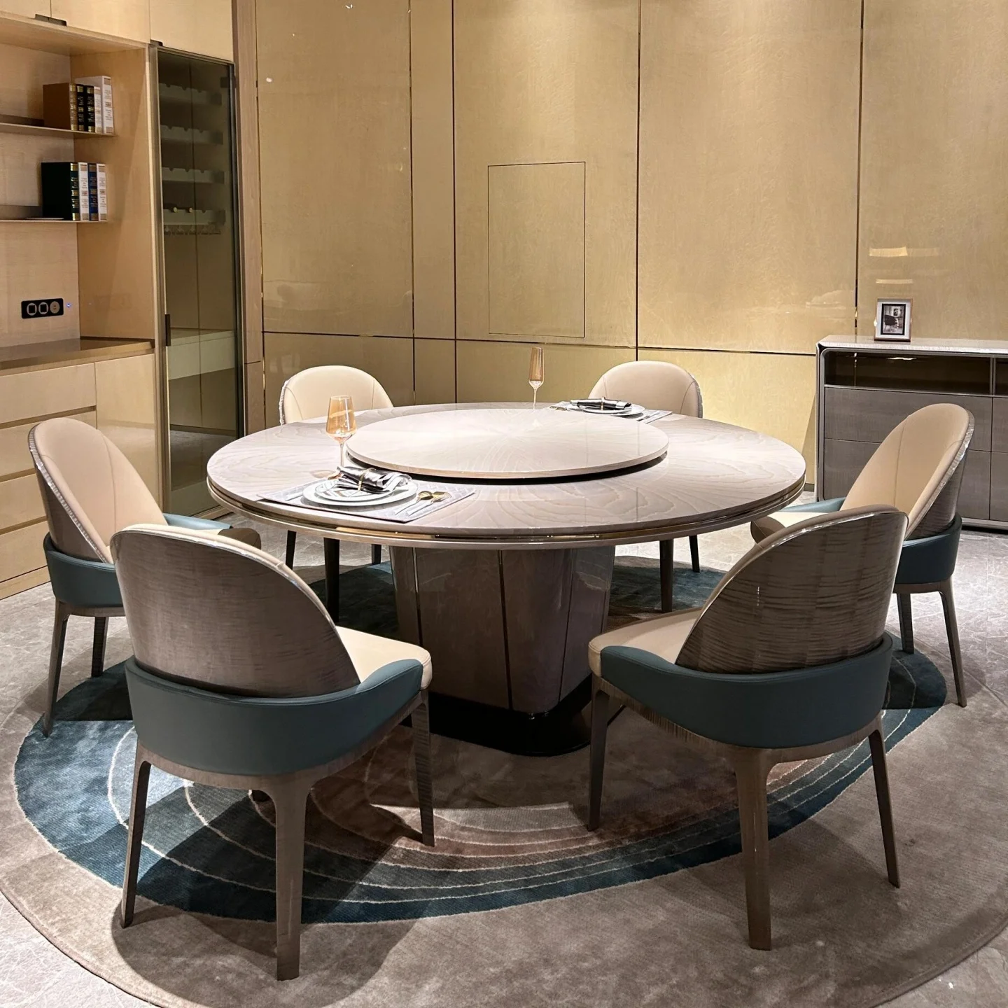 Italian Luxury Dining Table Set Light Solid Wood High-End Atmosphere Large Flat Model for Villa One Table Six Chairs