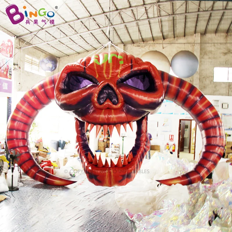 

Halloween Inflatable Skull Ghost With LED Lights For Outdoor Yard Garden Decoration 3.5x1.2x2.2 Meters Horror Props